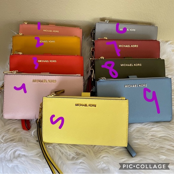 Michael Kors Handbags - Michael Kors 3 in 1 phone holder wallet wristlet